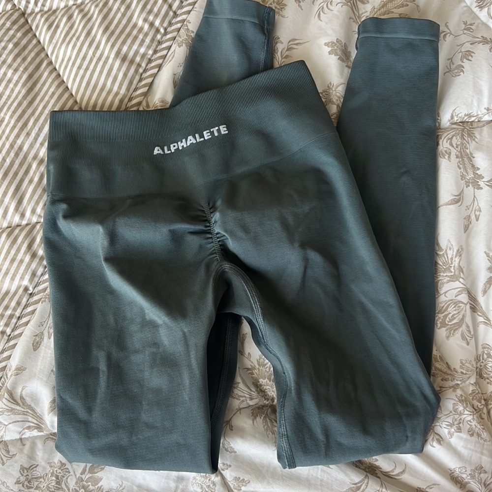 Alphalete Amplify Leggings